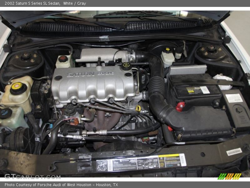 White / Gray 2002 Saturn S Series SL Sedan
