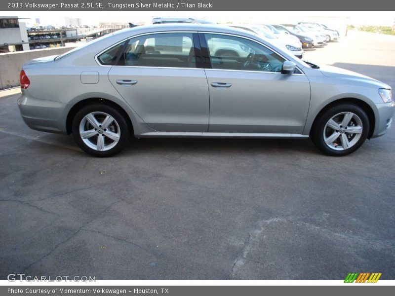 Tungsten Silver Metallic / Titan Black 2013 Volkswagen Passat 2.5L SE
