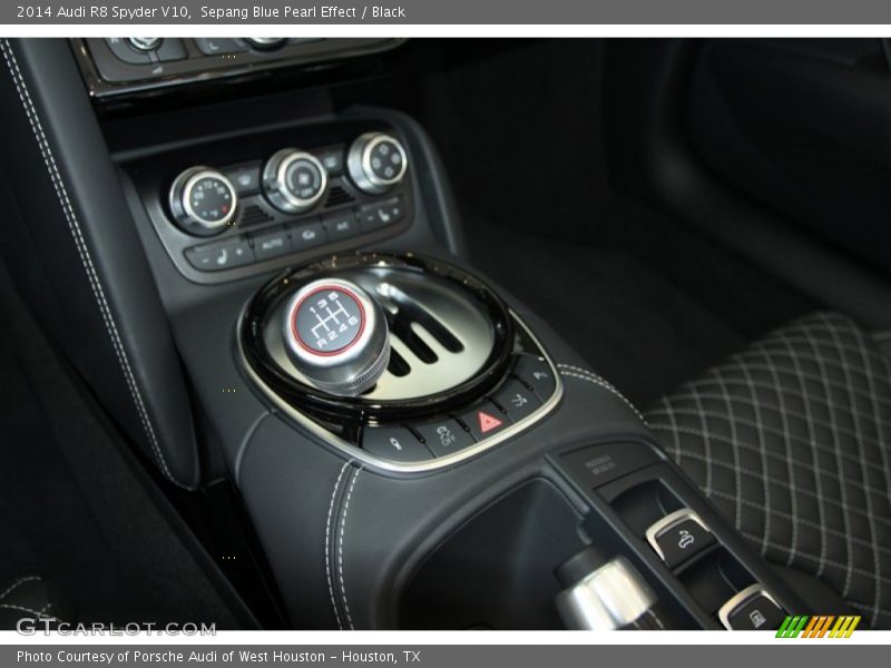  2014 R8 Spyder V10 6 Speed Manual Shifter
