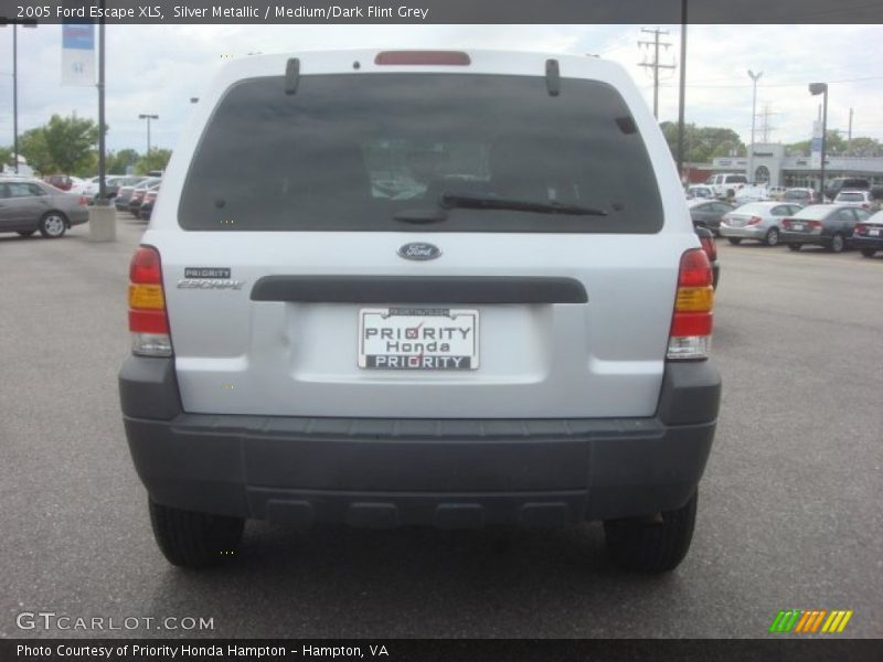 Silver Metallic / Medium/Dark Flint Grey 2005 Ford Escape XLS