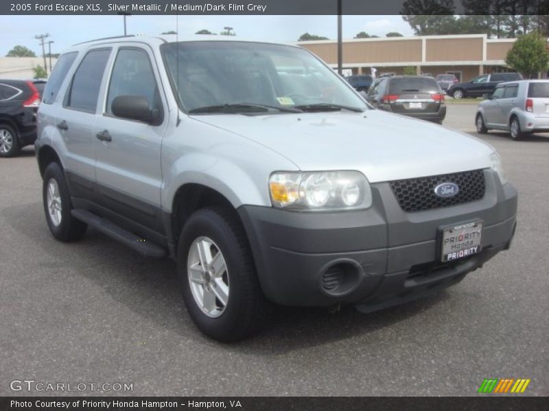 Silver Metallic / Medium/Dark Flint Grey 2005 Ford Escape XLS