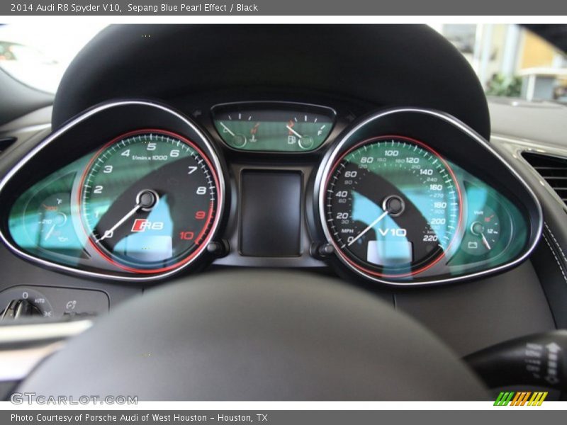  2014 R8 Spyder V10 Spyder V10 Gauges
