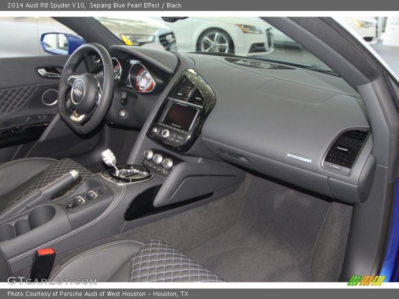 Dashboard of 2014 R8 Spyder V10