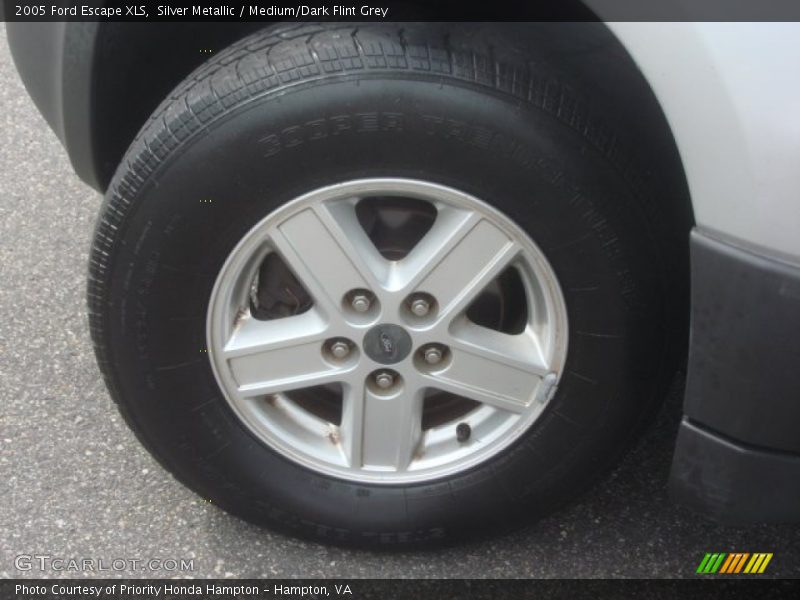 Silver Metallic / Medium/Dark Flint Grey 2005 Ford Escape XLS