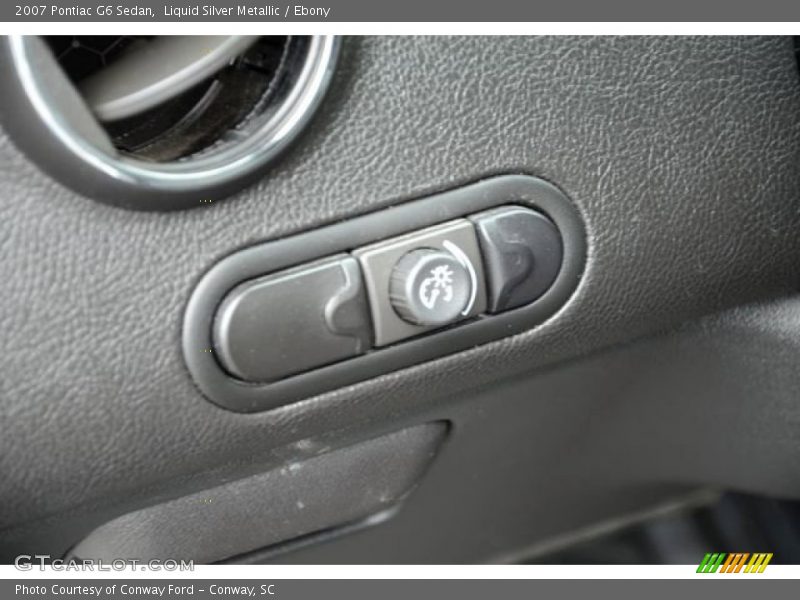 Liquid Silver Metallic / Ebony 2007 Pontiac G6 Sedan
