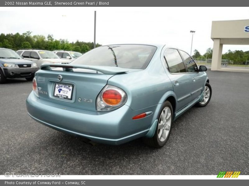 Sherwood Green Pearl / Blond 2002 Nissan Maxima GLE