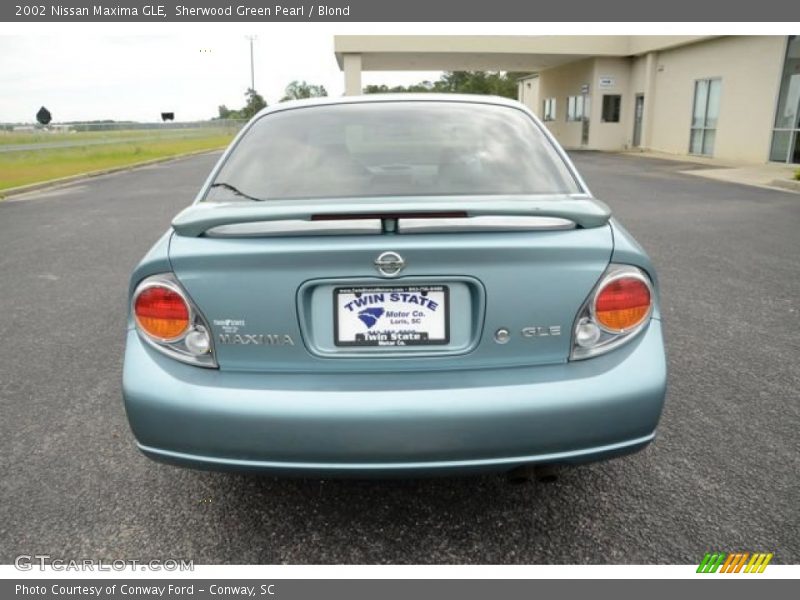 Sherwood Green Pearl / Blond 2002 Nissan Maxima GLE