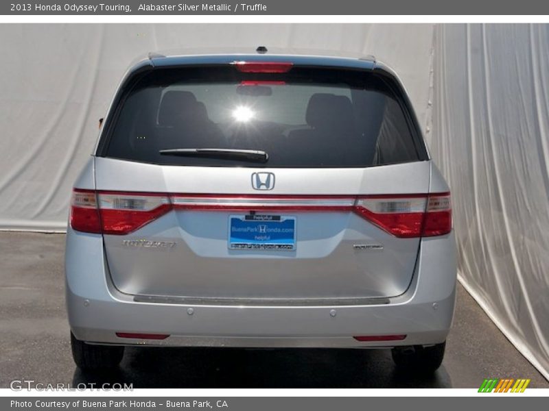 Alabaster Silver Metallic / Truffle 2013 Honda Odyssey Touring