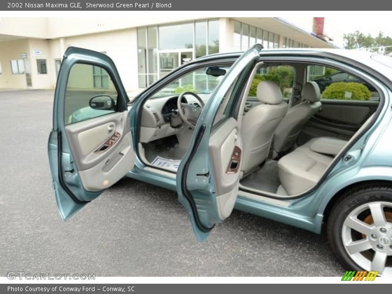 Sherwood Green Pearl / Blond 2002 Nissan Maxima GLE