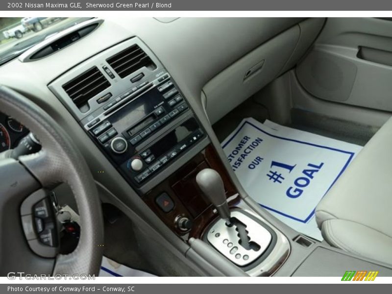 Sherwood Green Pearl / Blond 2002 Nissan Maxima GLE