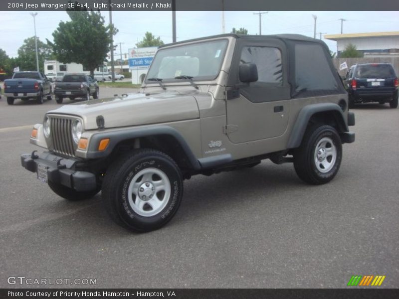 Light Khaki Metallic / Khaki 2004 Jeep Wrangler SE 4x4