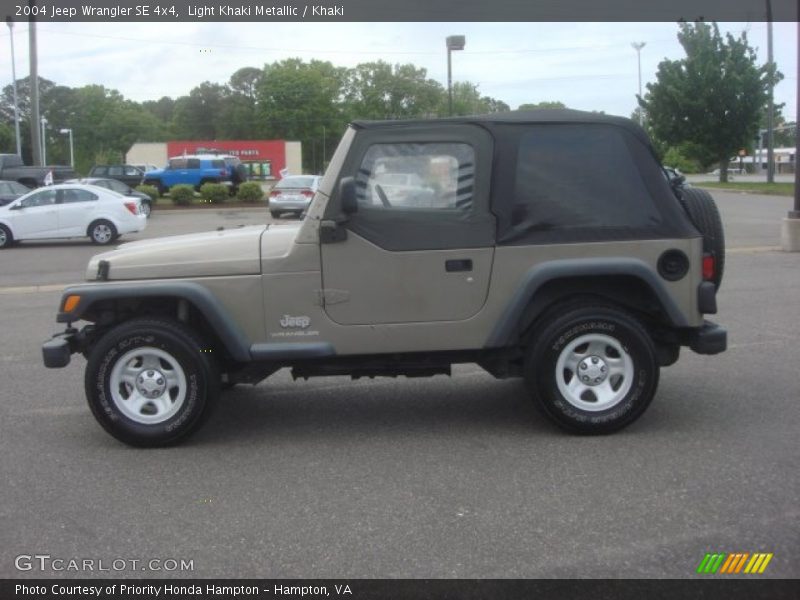 Light Khaki Metallic / Khaki 2004 Jeep Wrangler SE 4x4