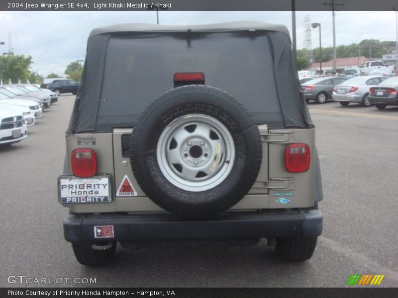 Light Khaki Metallic / Khaki 2004 Jeep Wrangler SE 4x4