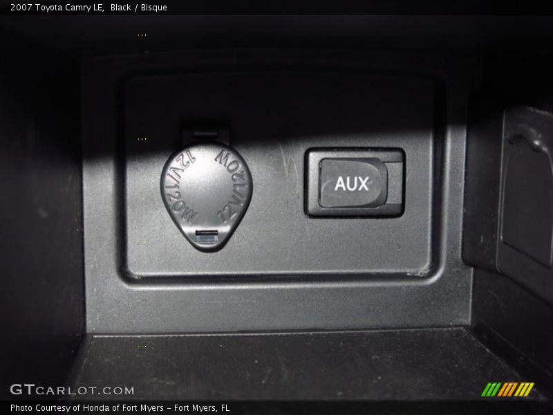 Black / Bisque 2007 Toyota Camry LE