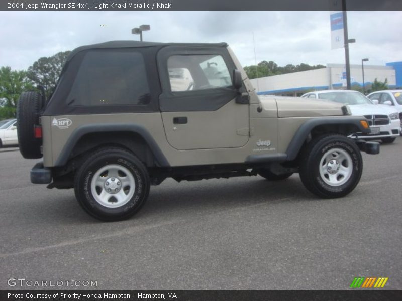 Light Khaki Metallic / Khaki 2004 Jeep Wrangler SE 4x4