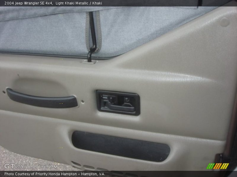 Light Khaki Metallic / Khaki 2004 Jeep Wrangler SE 4x4