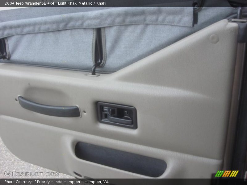 Light Khaki Metallic / Khaki 2004 Jeep Wrangler SE 4x4