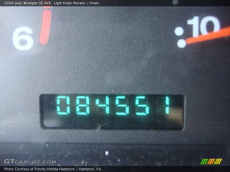 Light Khaki Metallic / Khaki 2004 Jeep Wrangler SE 4x4