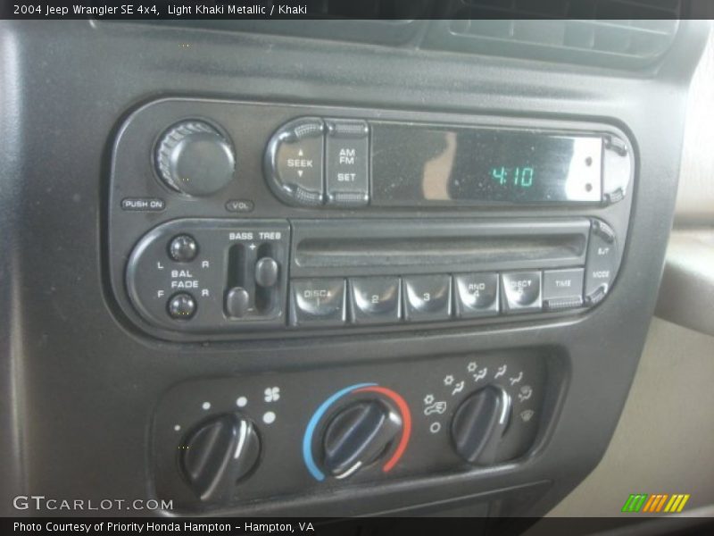 Light Khaki Metallic / Khaki 2004 Jeep Wrangler SE 4x4