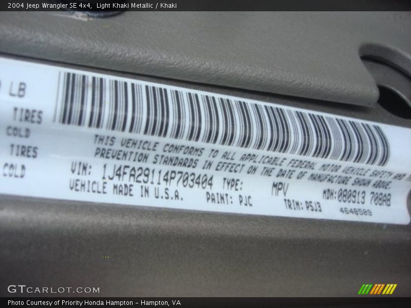 Light Khaki Metallic / Khaki 2004 Jeep Wrangler SE 4x4