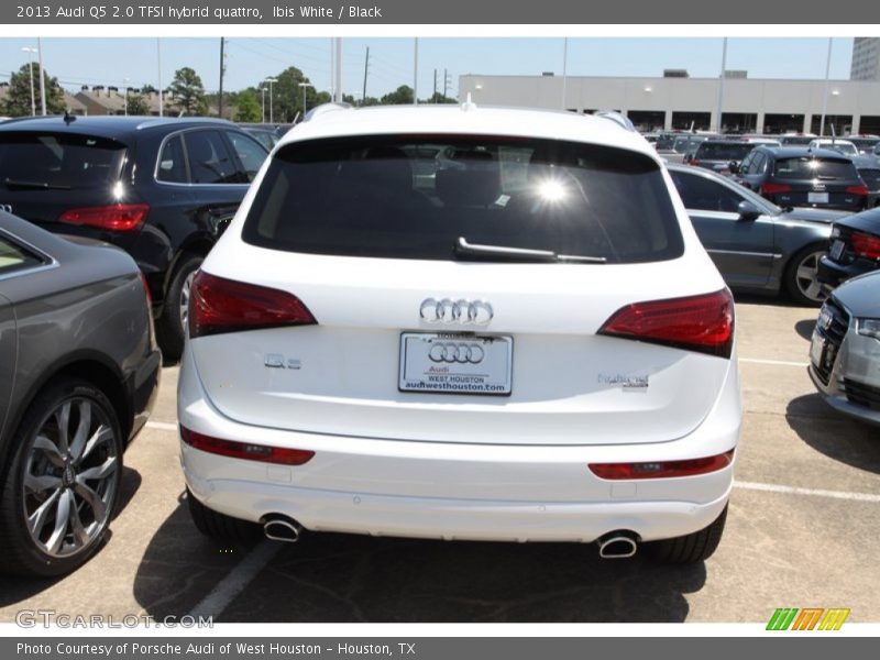 Ibis White / Black 2013 Audi Q5 2.0 TFSI hybrid quattro