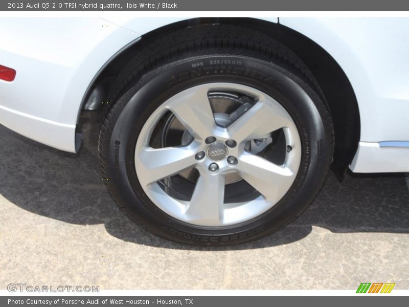 Ibis White / Black 2013 Audi Q5 2.0 TFSI hybrid quattro