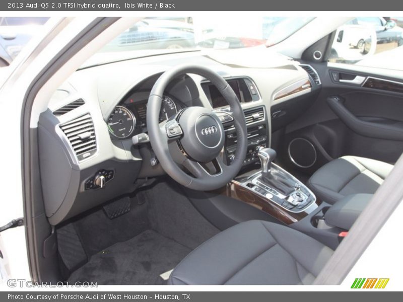 Ibis White / Black 2013 Audi Q5 2.0 TFSI hybrid quattro
