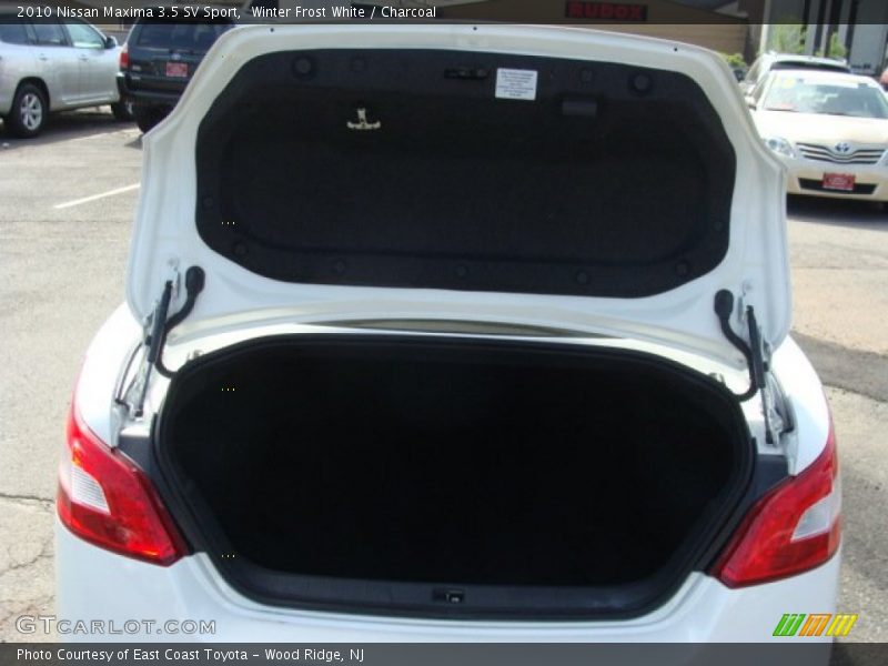 Winter Frost White / Charcoal 2010 Nissan Maxima 3.5 SV Sport