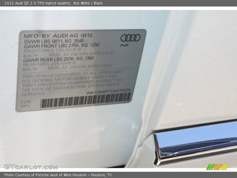 Ibis White / Black 2013 Audi Q5 2.0 TFSI hybrid quattro