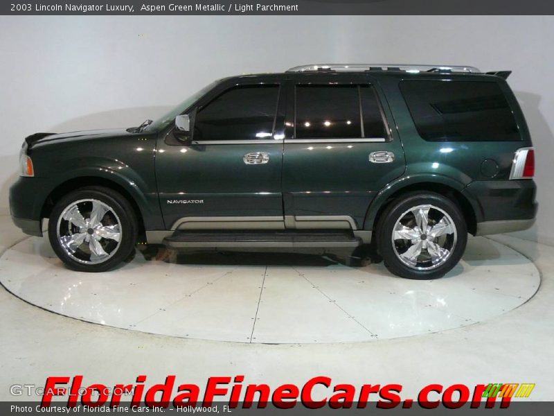Aspen Green Metallic / Light Parchment 2003 Lincoln Navigator Luxury