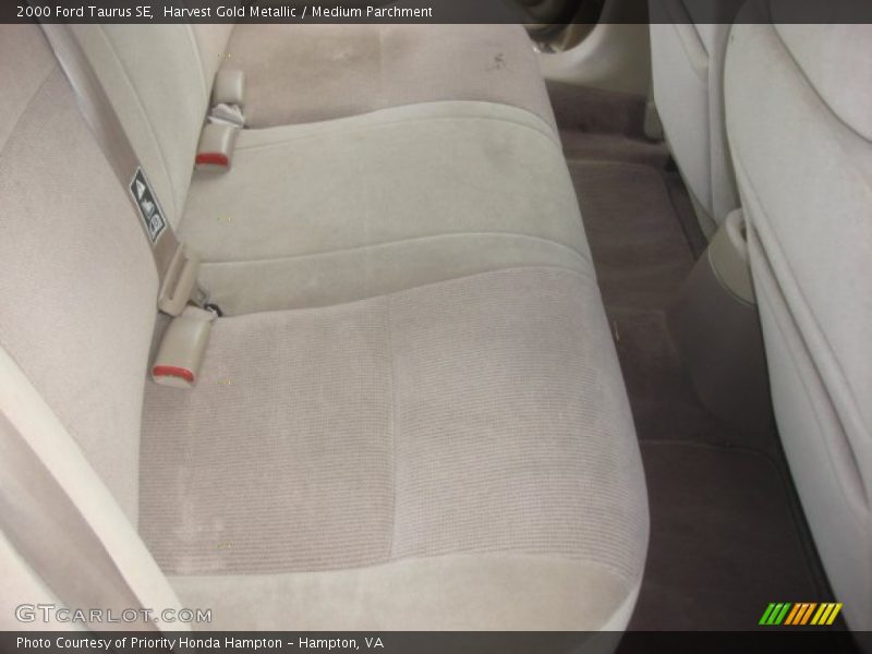 Harvest Gold Metallic / Medium Parchment 2000 Ford Taurus SE