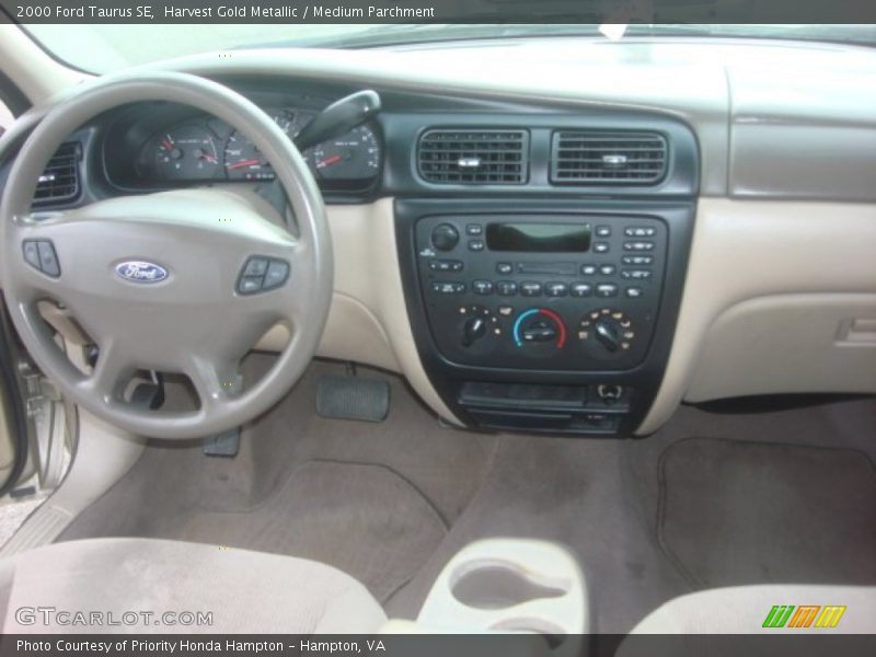 Dashboard of 2000 Taurus SE