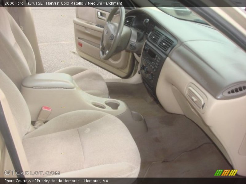 Harvest Gold Metallic / Medium Parchment 2000 Ford Taurus SE