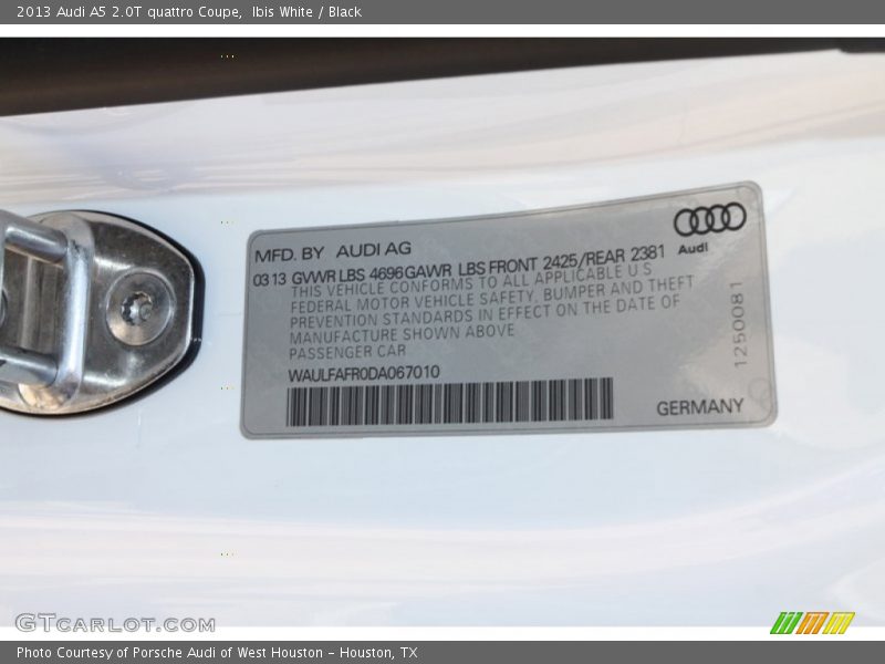 Ibis White / Black 2013 Audi A5 2.0T quattro Coupe