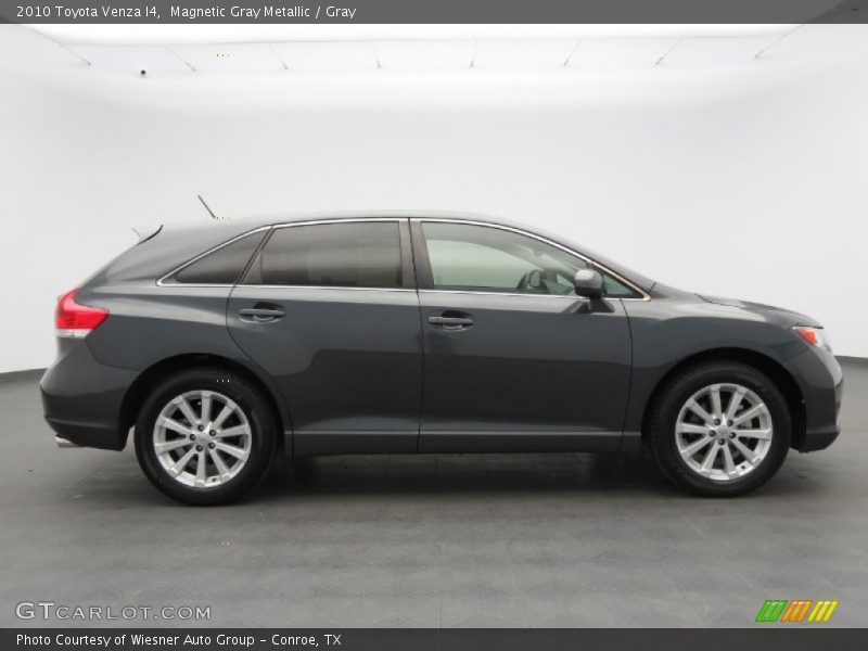 Magnetic Gray Metallic / Gray 2010 Toyota Venza I4