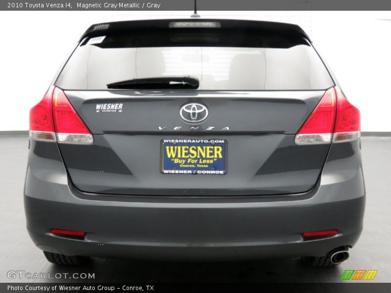 Magnetic Gray Metallic / Gray 2010 Toyota Venza I4