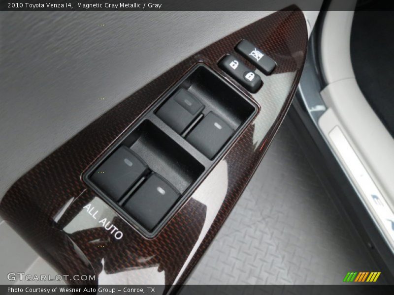 Magnetic Gray Metallic / Gray 2010 Toyota Venza I4