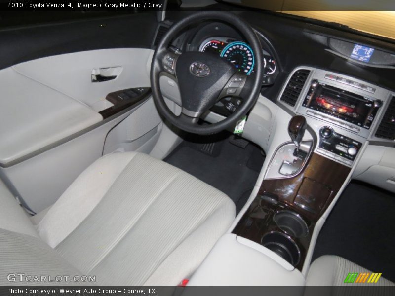 Magnetic Gray Metallic / Gray 2010 Toyota Venza I4