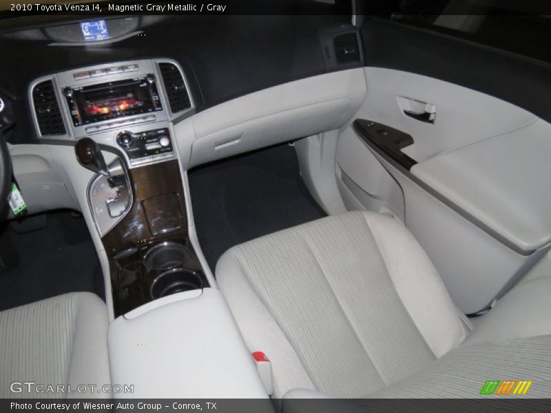Magnetic Gray Metallic / Gray 2010 Toyota Venza I4