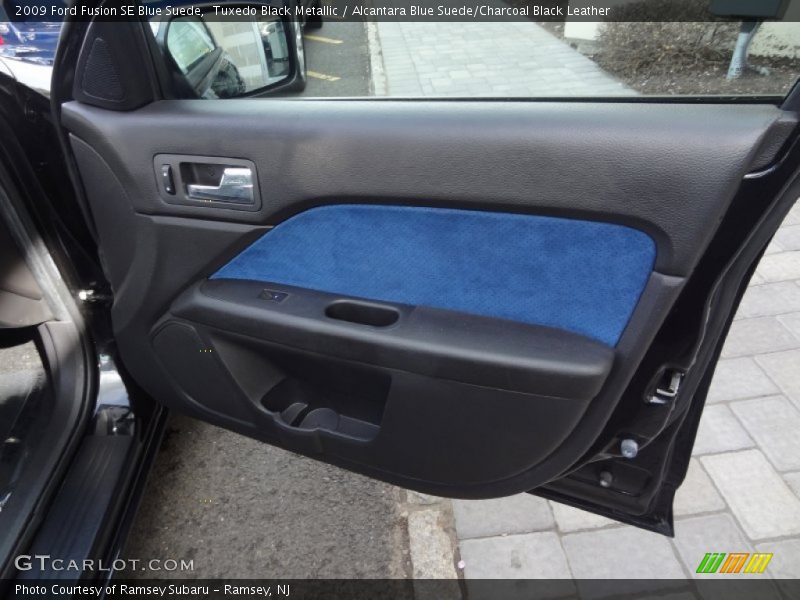 Tuxedo Black Metallic / Alcantara Blue Suede/Charcoal Black Leather 2009 Ford Fusion SE Blue Suede