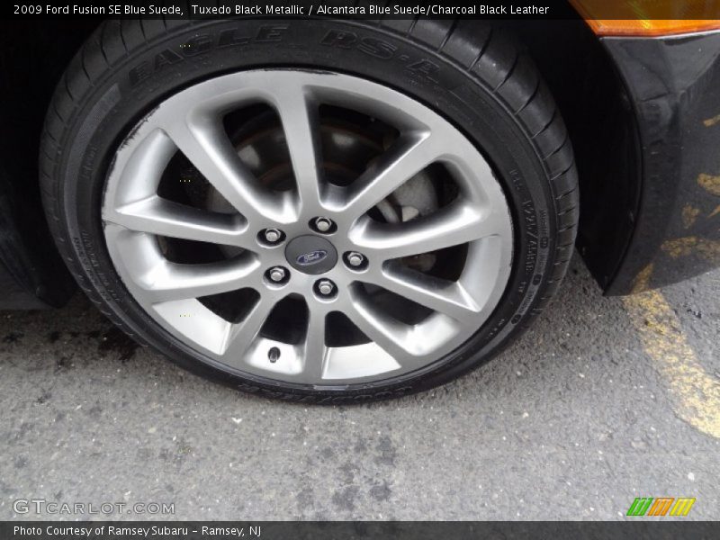 Tuxedo Black Metallic / Alcantara Blue Suede/Charcoal Black Leather 2009 Ford Fusion SE Blue Suede