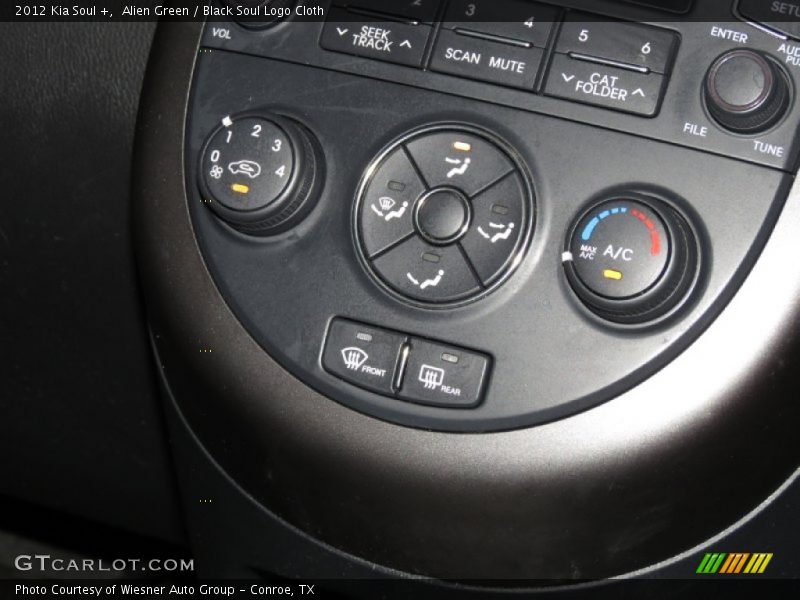 Alien Green / Black Soul Logo Cloth 2012 Kia Soul +
