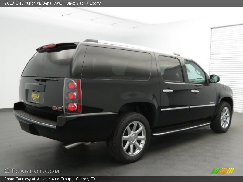 Onyx Black / Ebony 2013 GMC Yukon XL Denali AWD