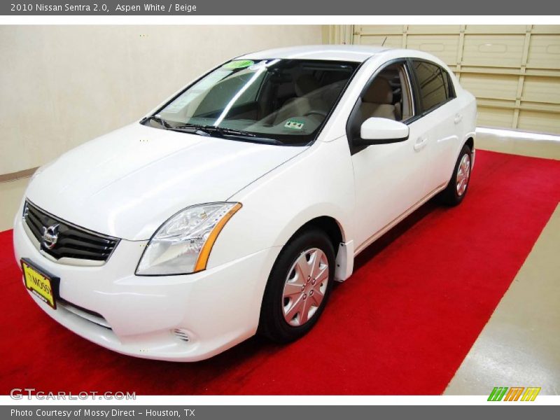 Aspen White / Beige 2010 Nissan Sentra 2.0