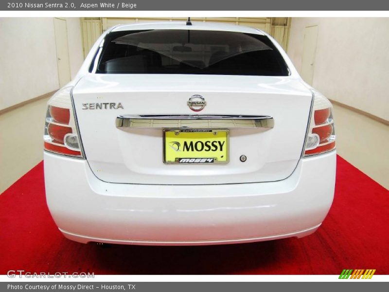 Aspen White / Beige 2010 Nissan Sentra 2.0