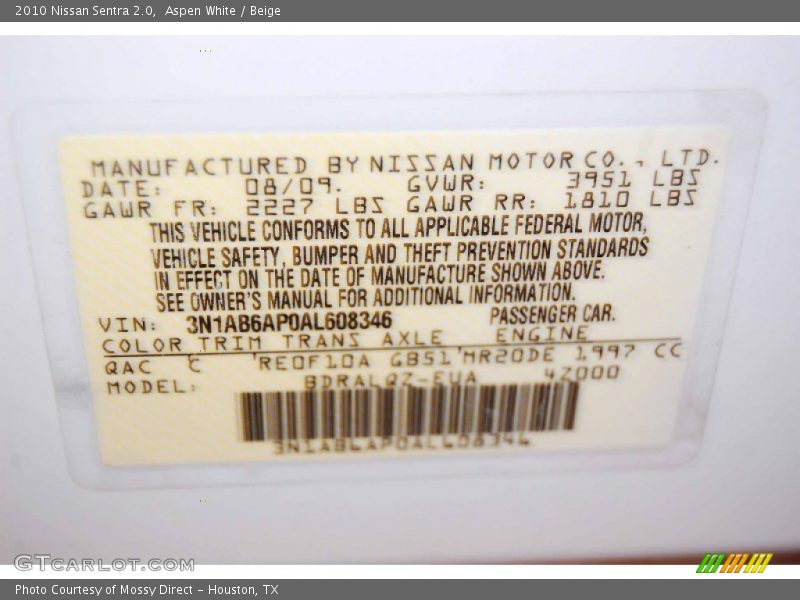 Aspen White / Beige 2010 Nissan Sentra 2.0