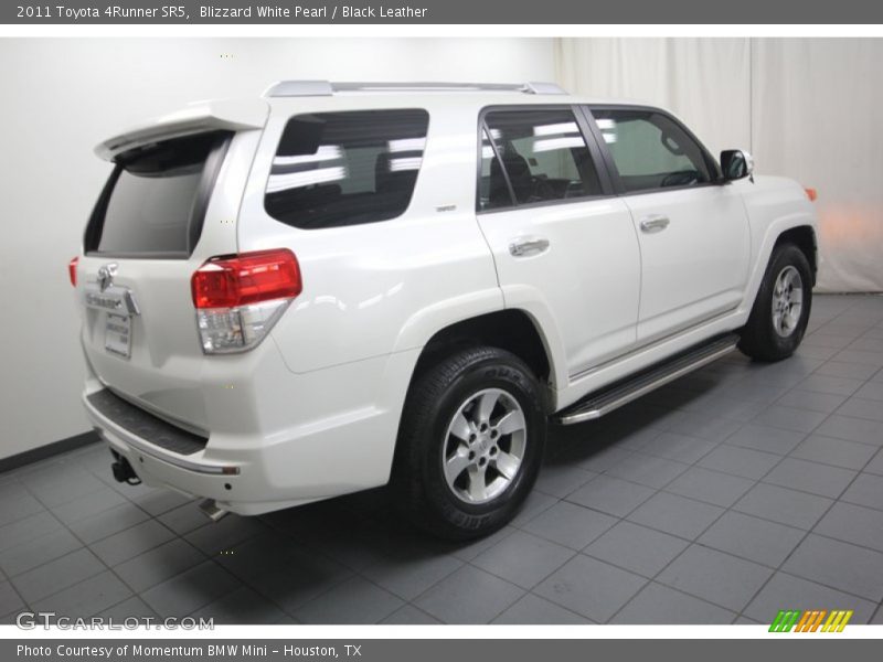 Blizzard White Pearl / Black Leather 2011 Toyota 4Runner SR5