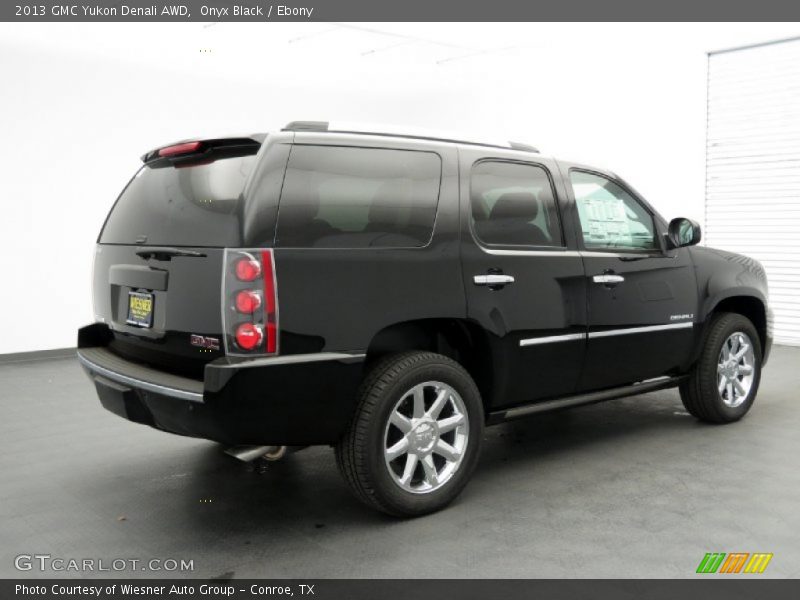 Onyx Black / Ebony 2013 GMC Yukon Denali AWD