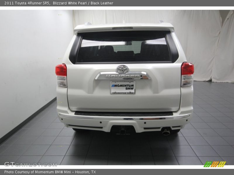 Blizzard White Pearl / Black Leather 2011 Toyota 4Runner SR5