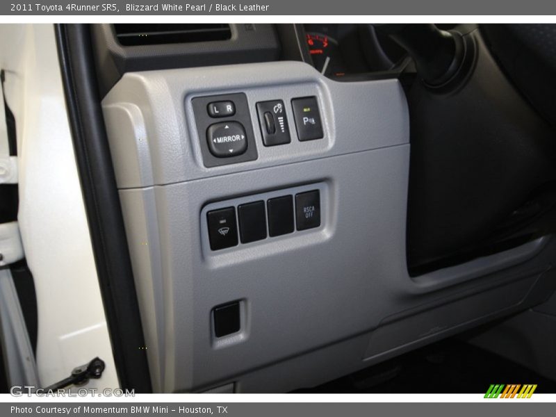 Blizzard White Pearl / Black Leather 2011 Toyota 4Runner SR5